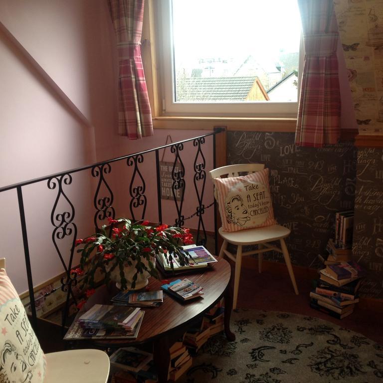 אבימור Dunroamin Bed And Breakfast מראה חיצוני תמונה