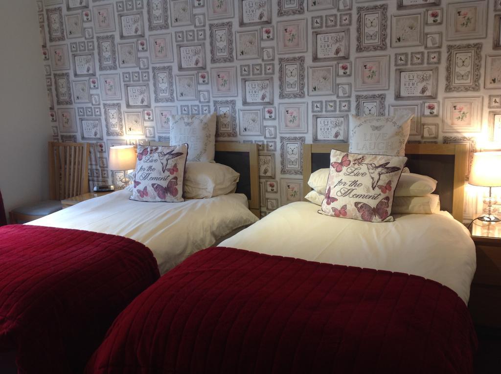 אבימור Dunroamin Bed And Breakfast מראה חיצוני תמונה